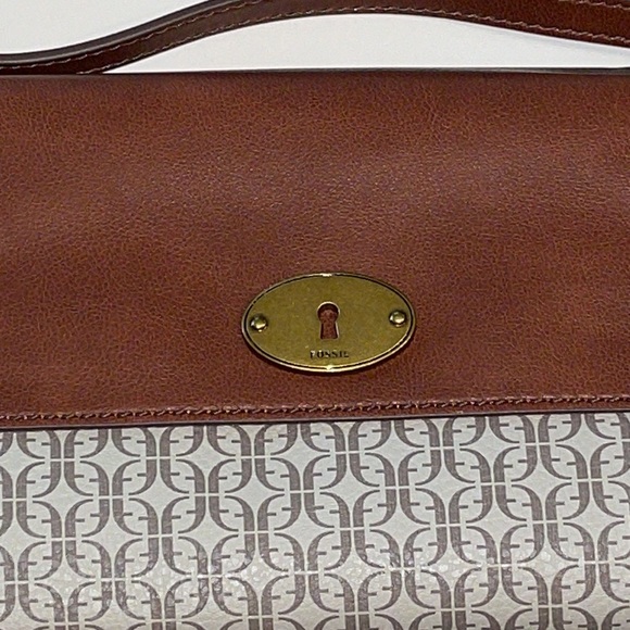 Fossil Women's Gabriella Printed PVC Small Flap Crossbody NWT - Picture 5 of 17